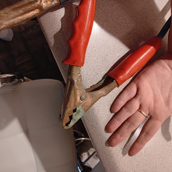 Xtra heavy duty booster cables   but some discoloration on tips - Picture 5 of 5